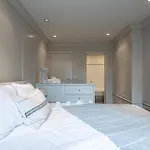 Appartement 3e Verdiep Op De Zeedijk In Hartje Voor Max 7 Personen *