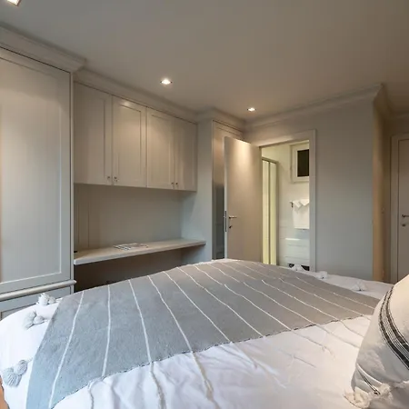 3E Verdiep Appartement Op De Zeedijk In Hartje Knokke Voor Max 7 Personen Knokke-Heist